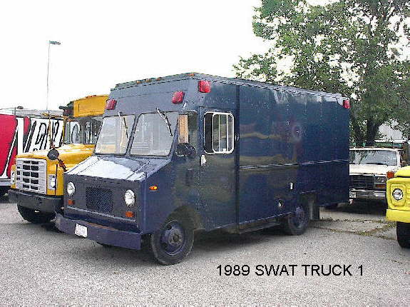 1989 SWAT TRUCK 1